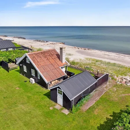 Holiday home Ofrath - 5m From The Sea By Interhome